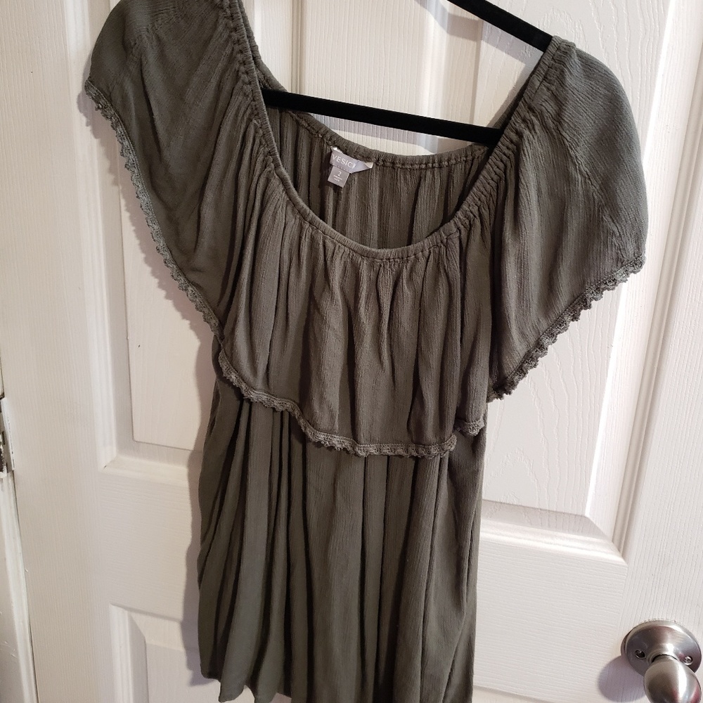 Cute blouse